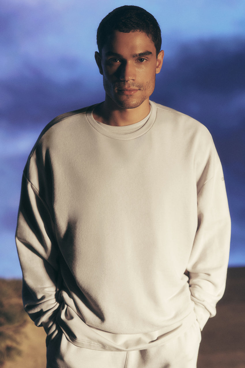 Chill Crew Neck Pullover - Black