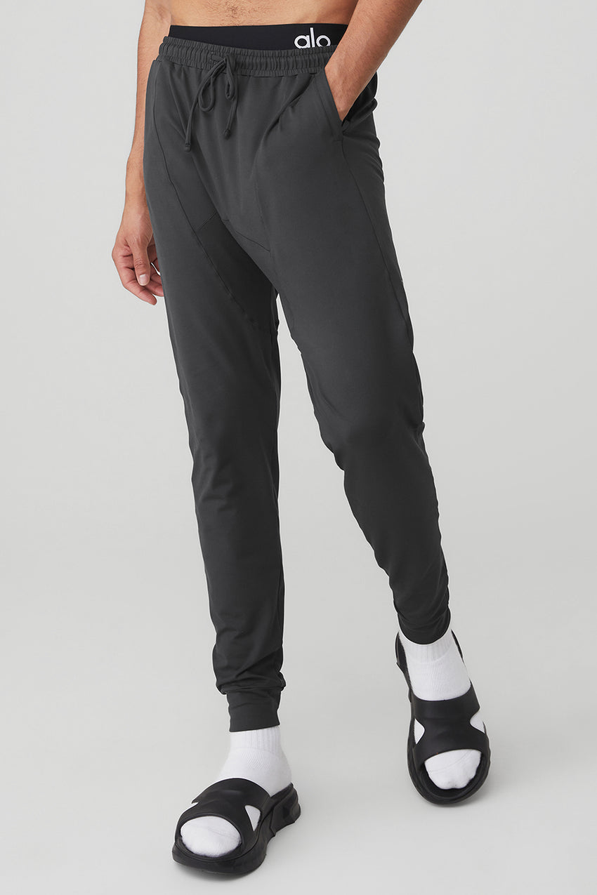 Conquer Revitalize Pant - Black
