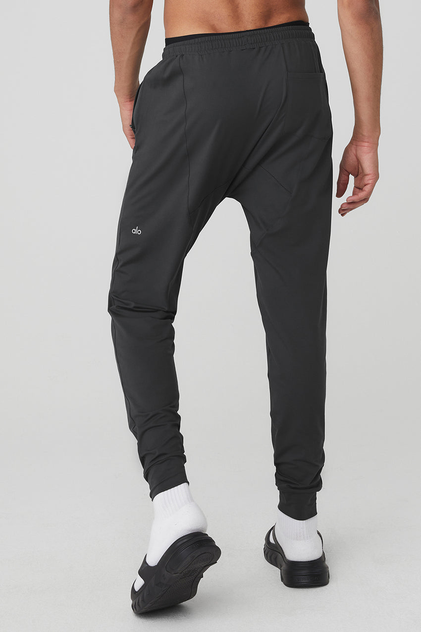 Conquer Revitalize Pant - Black