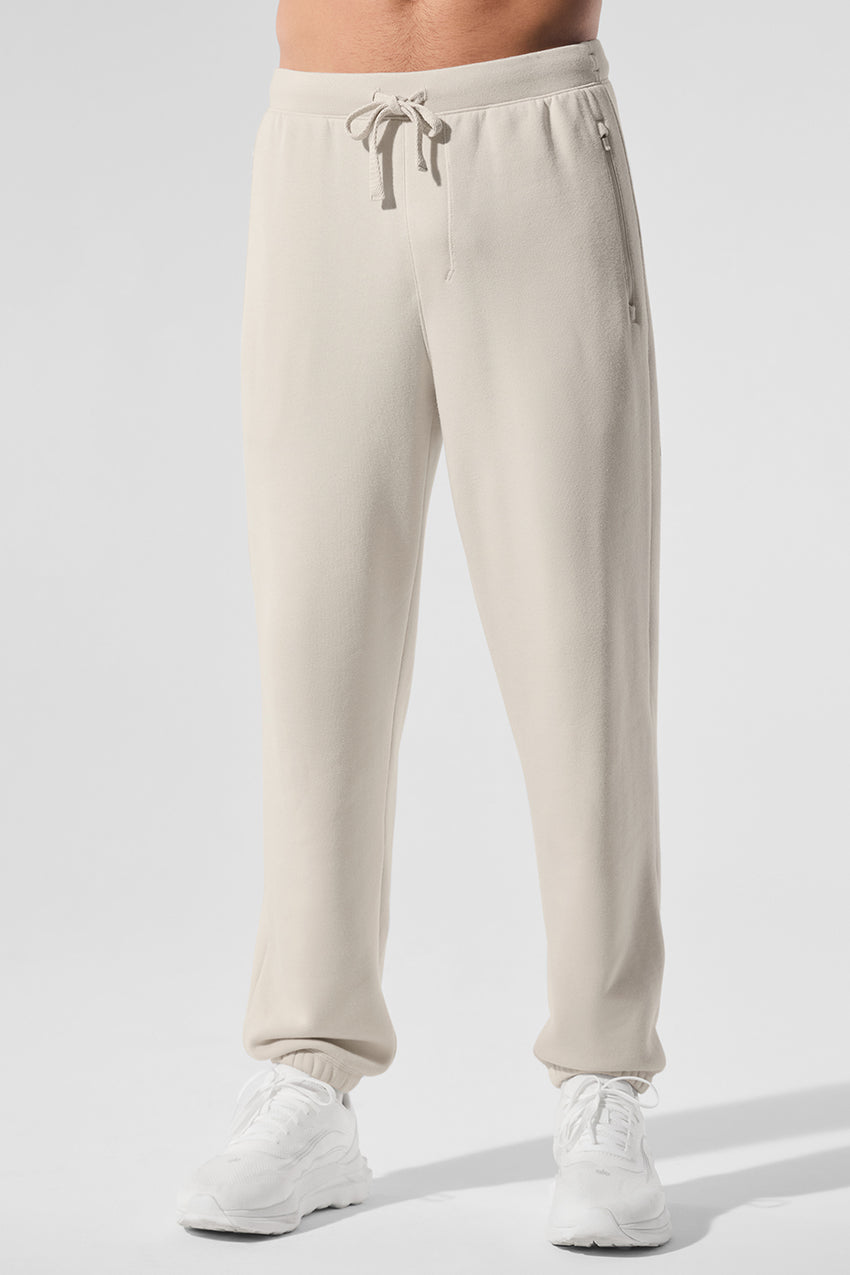 Triumph Restore Sweatpant - Black