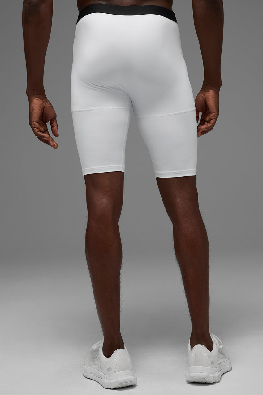 9" Flight Compression Short - Black