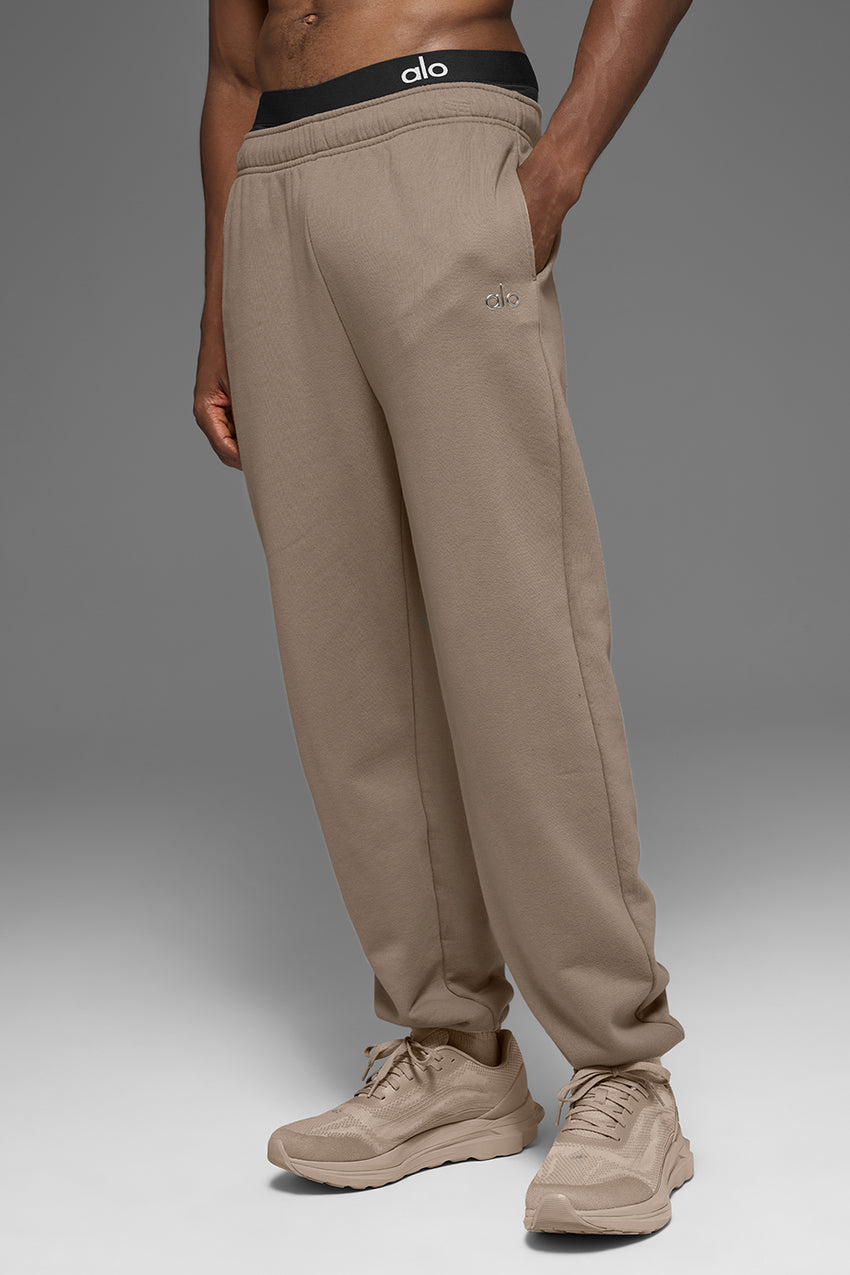 Accolade Straight Leg Sweatpant - Black