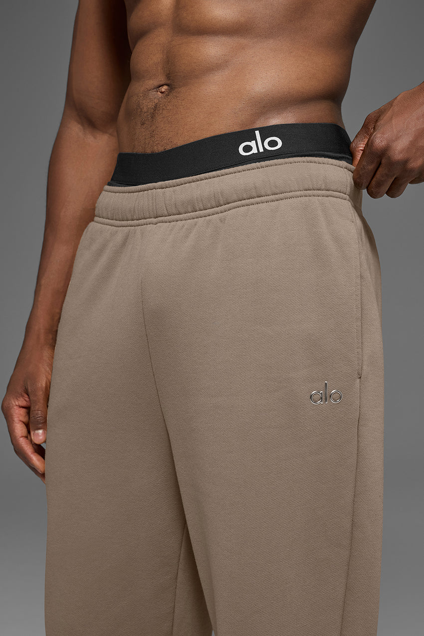 Accolade Straight Leg Sweatpant - Black