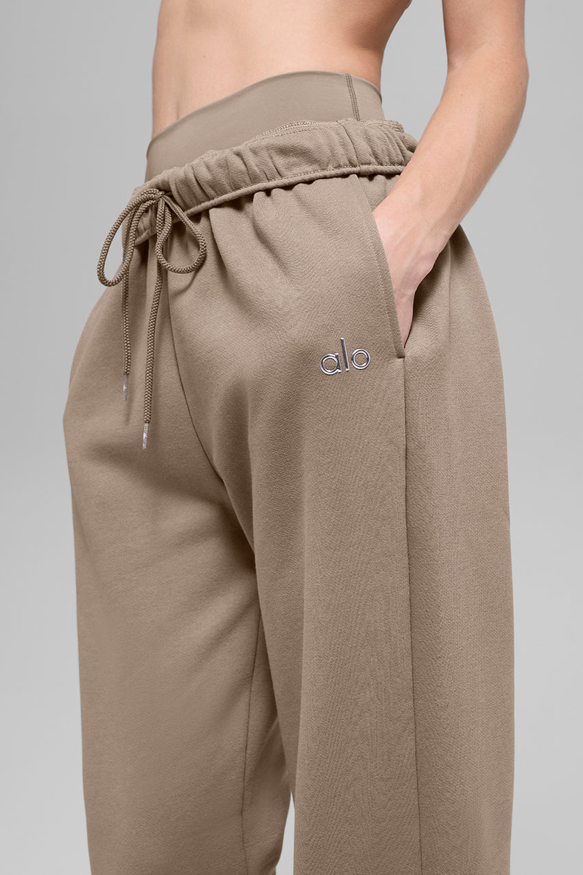 Accolade Straight Leg Sweatpant - Black