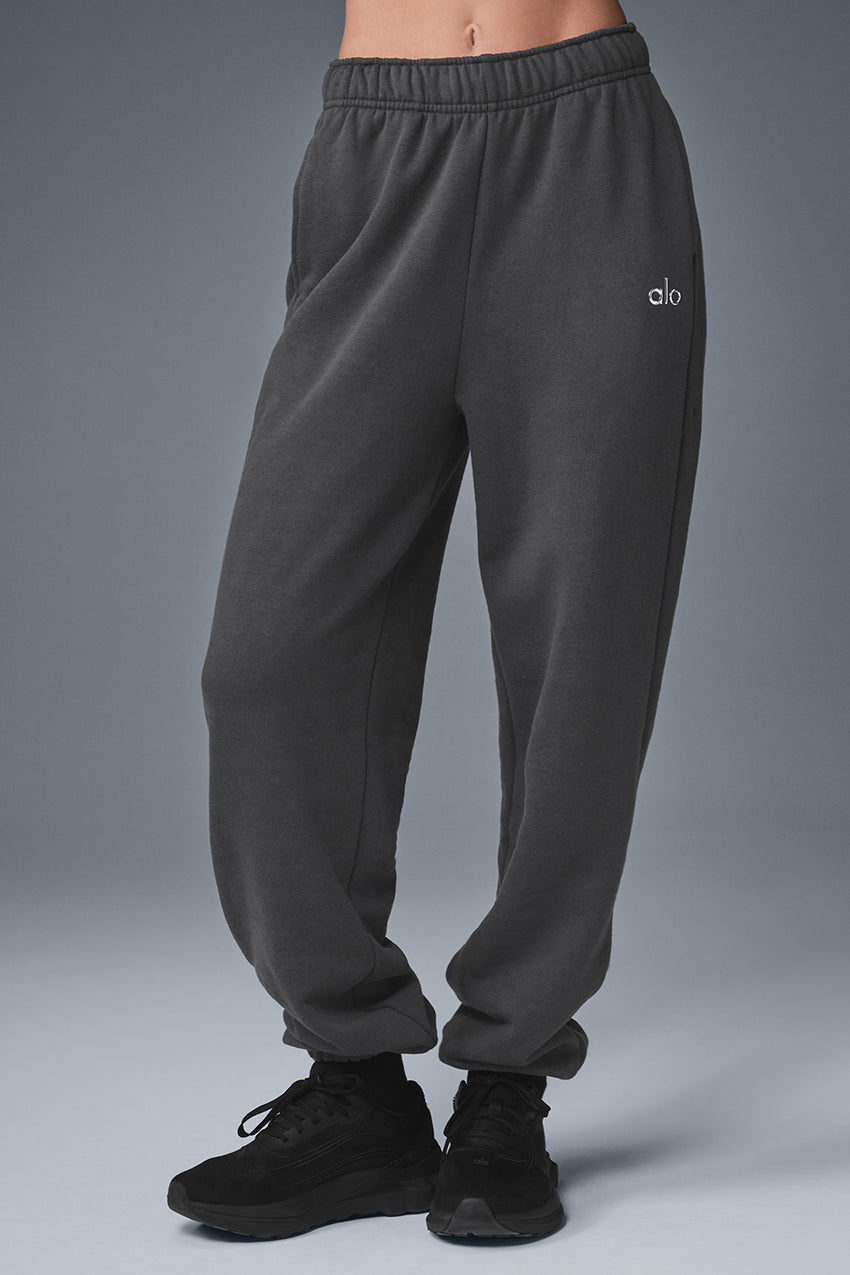 Accolade Sweatpant - Black