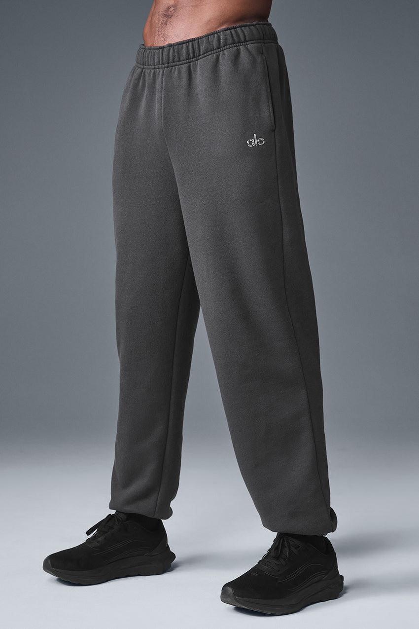 Accolade Sweatpant - Black