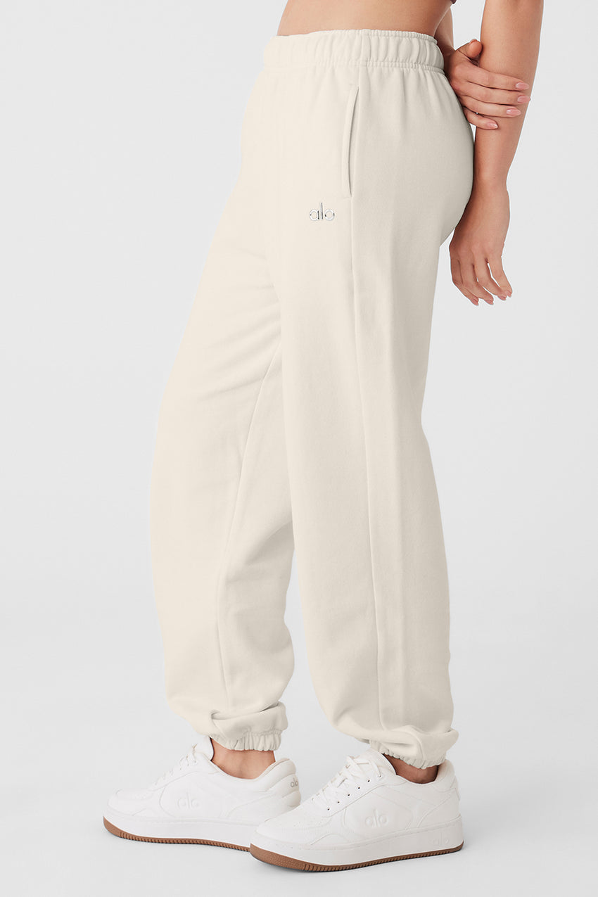 Accolade Sweatpant - Black