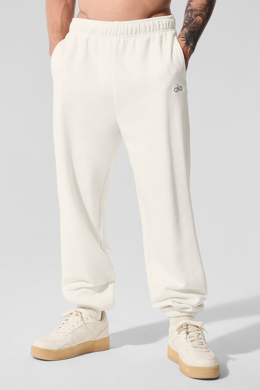 Accolade Sweatpant - Black