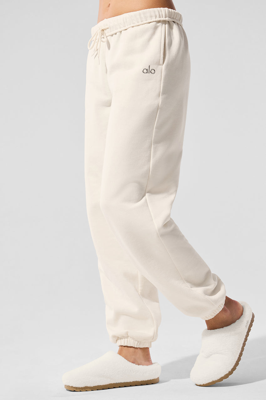 Accolade Sweatpant - Black