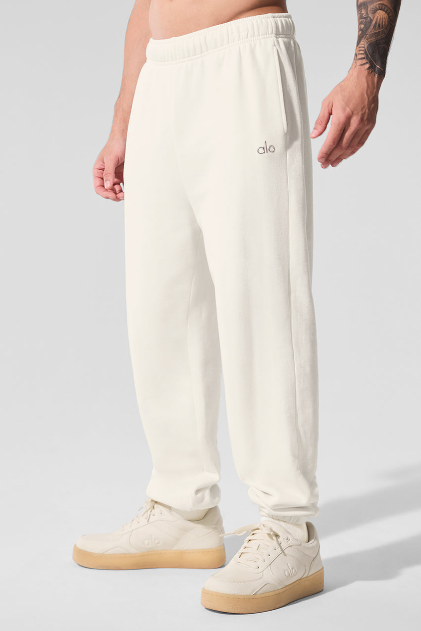 Accolade Sweatpant - Black