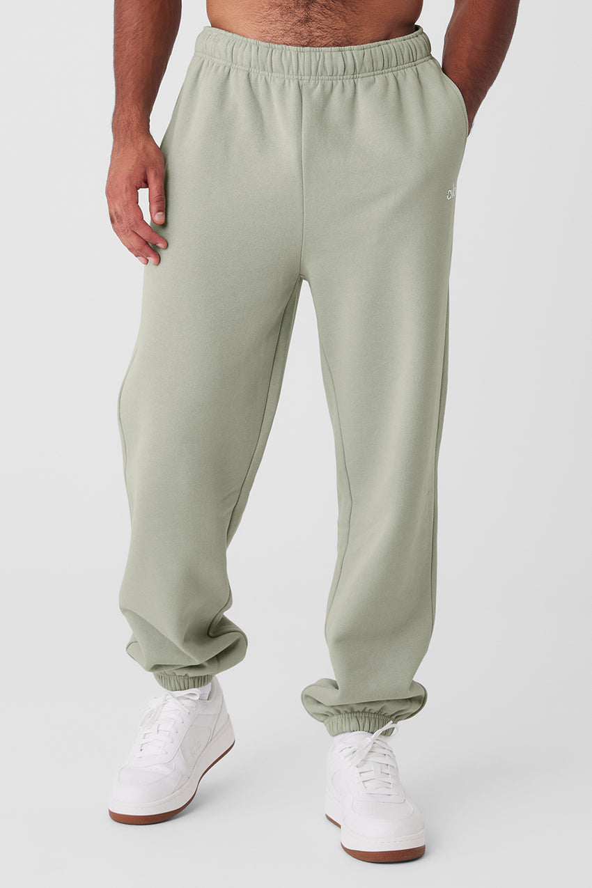 Accolade Sweatpant - Black