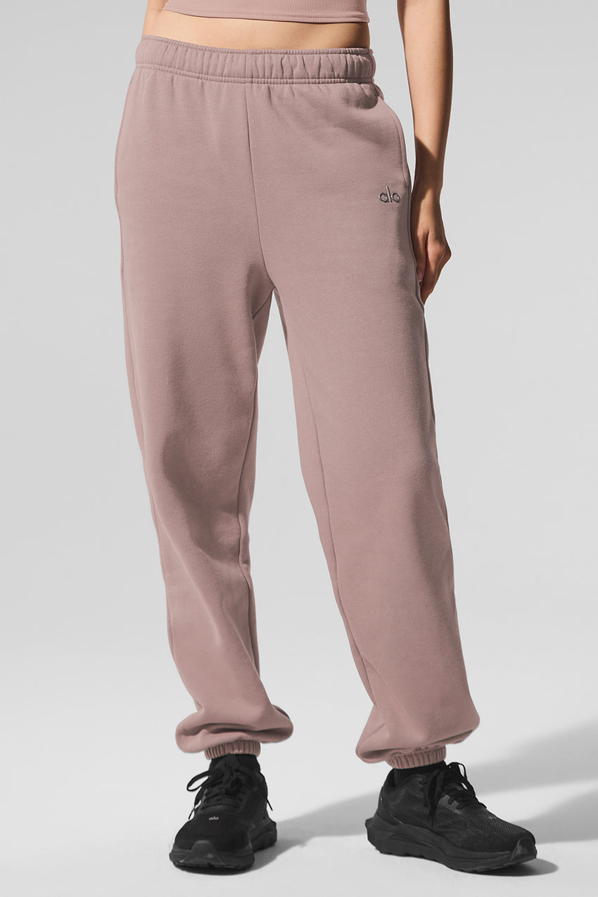 Accolade Sweatpant - Black
