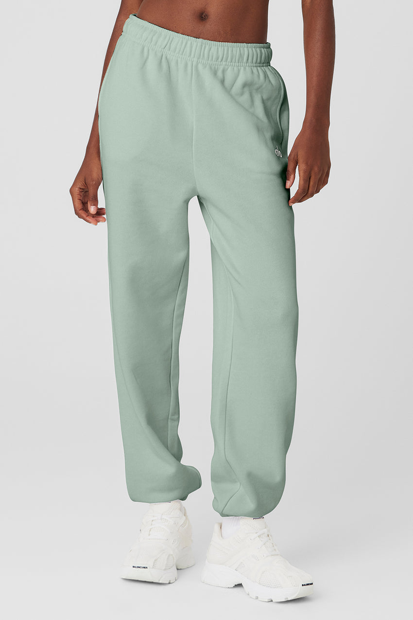 Accolade Sweatpant - Black