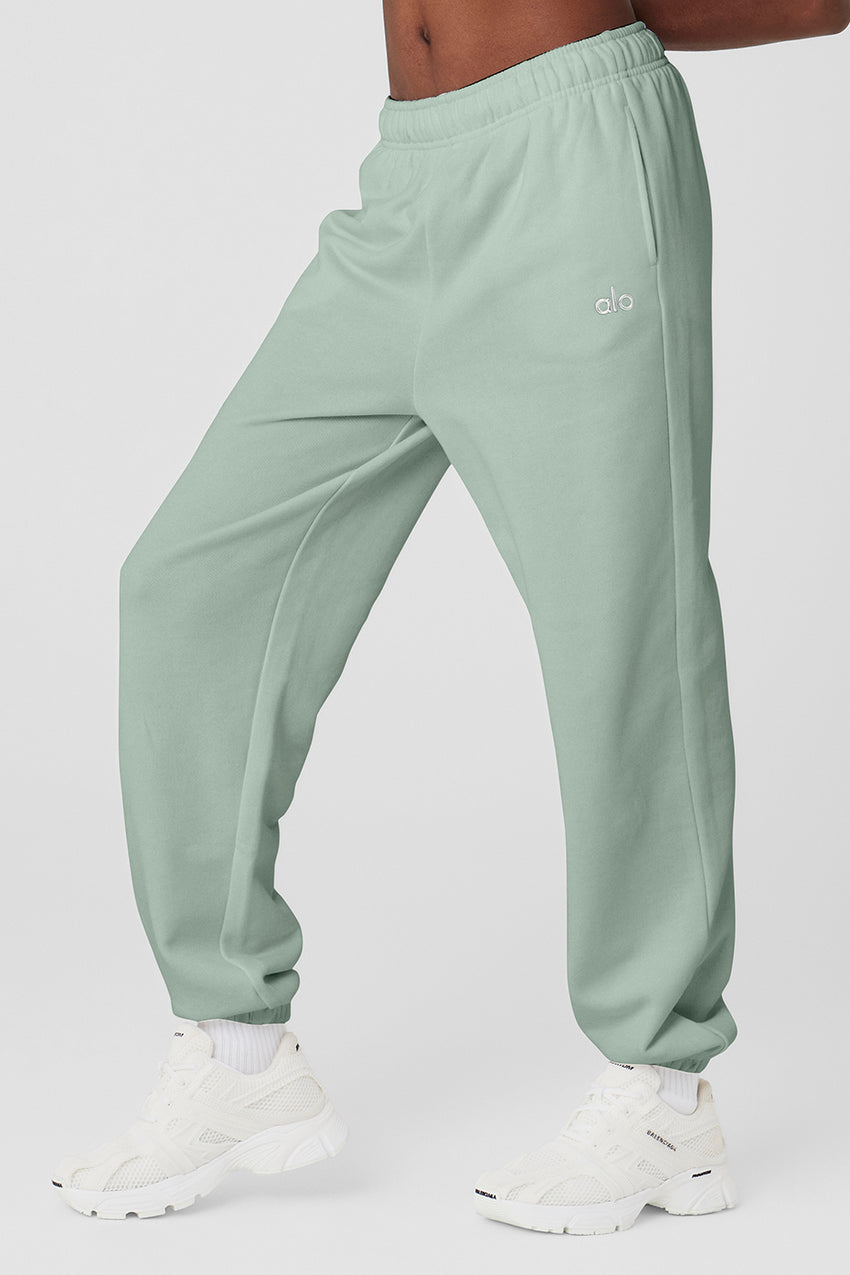 Accolade Sweatpant - Black