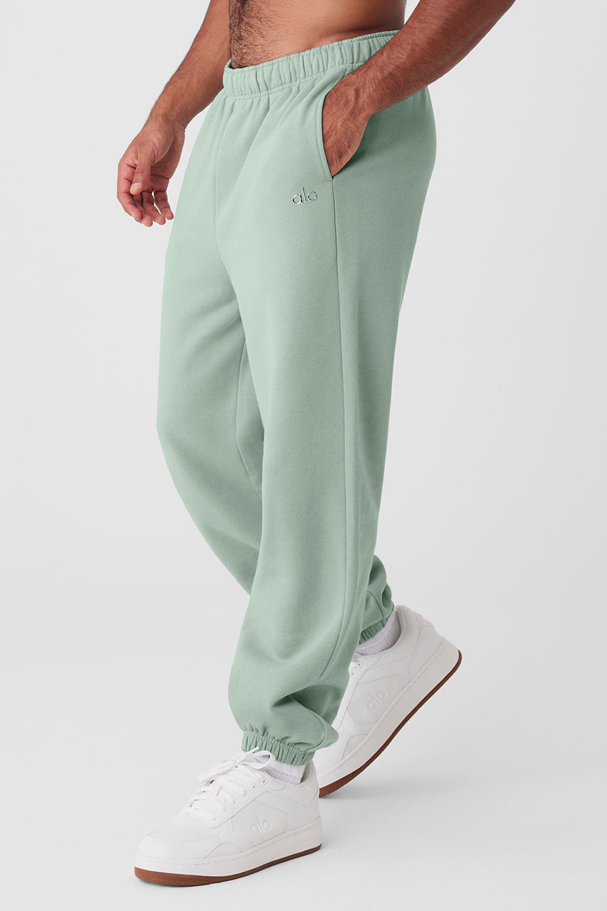 Accolade Sweatpant - Black