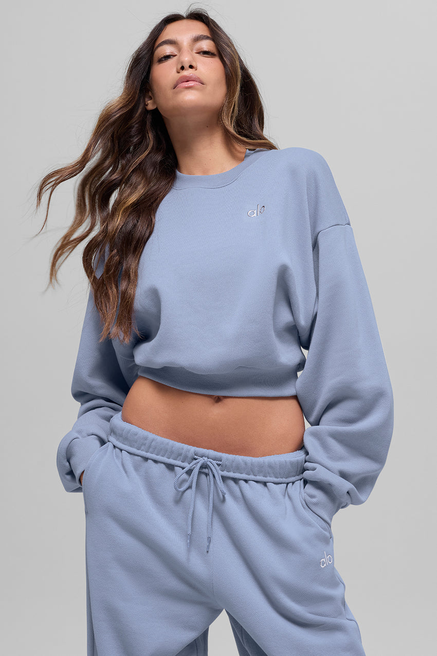 Cropped Accolade Crewneck - Black