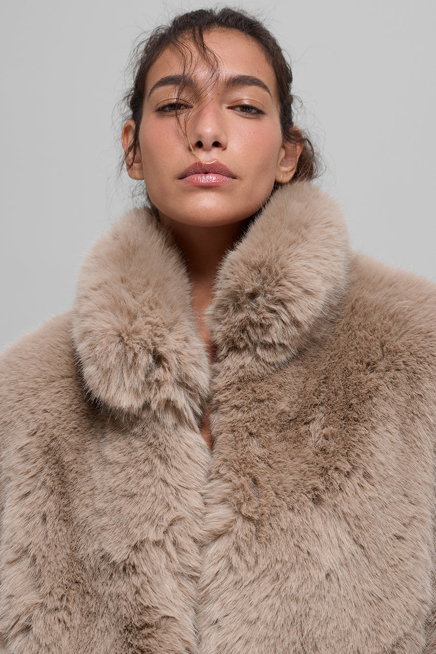 Opulent Faux Fur Cropped Jacket - Ivory