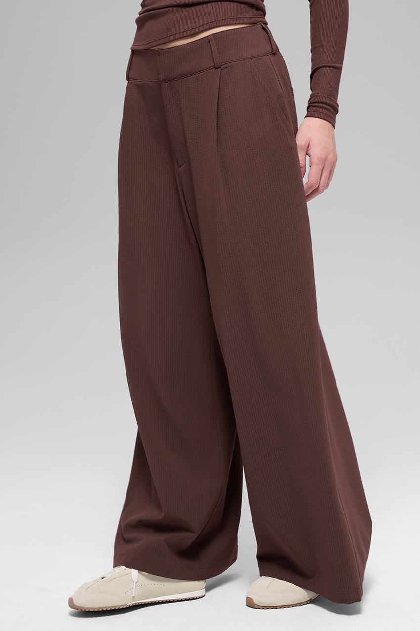 High-Waist Dreamscape Trouser (Short) - Black